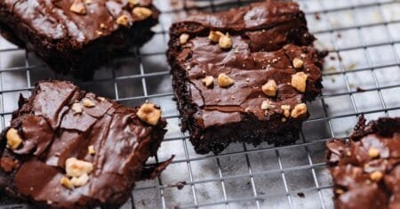 Armazenamento de Brownie: Temperatura, Validade e Dicas para Confeiteiras